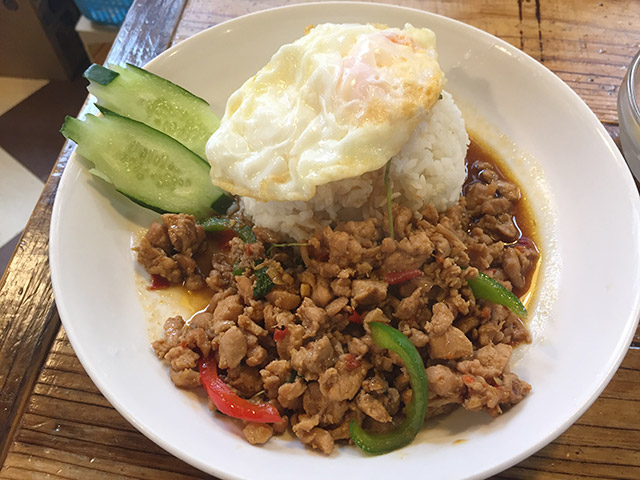 八丁堀タイ料理 バンコックポニー食堂 のガパオガイランチの感想 タイフリークブログ